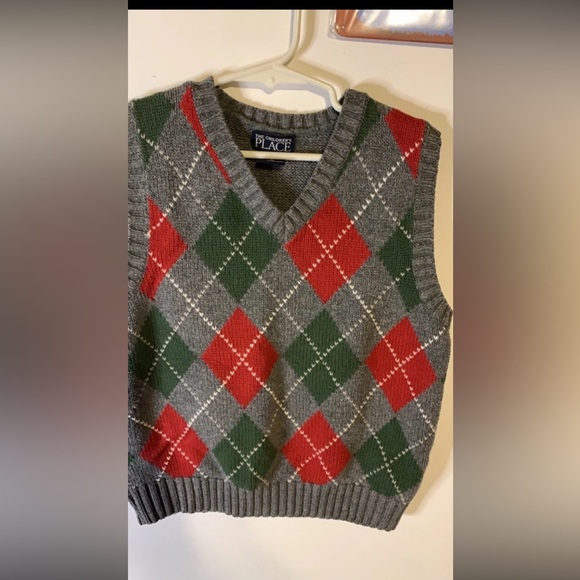Kids Children’s Place Gray Red Green Argyle Sweater Vest - Picture 2 of 7